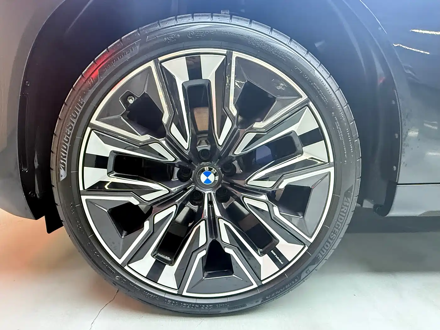 BMW X3 2025 xDrive30L Premium Model M Sport Black Package фото 14