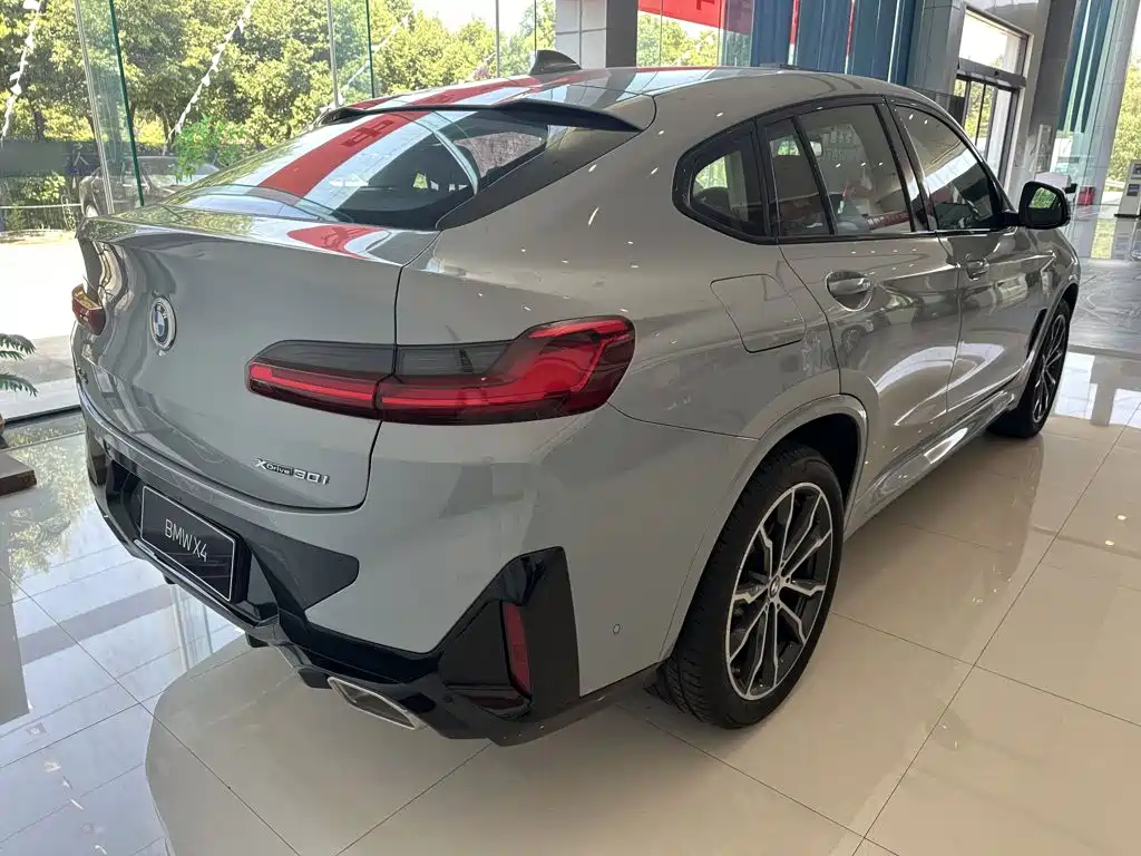 BMW X4 2026 2022 xDrive 30i M Sport Package