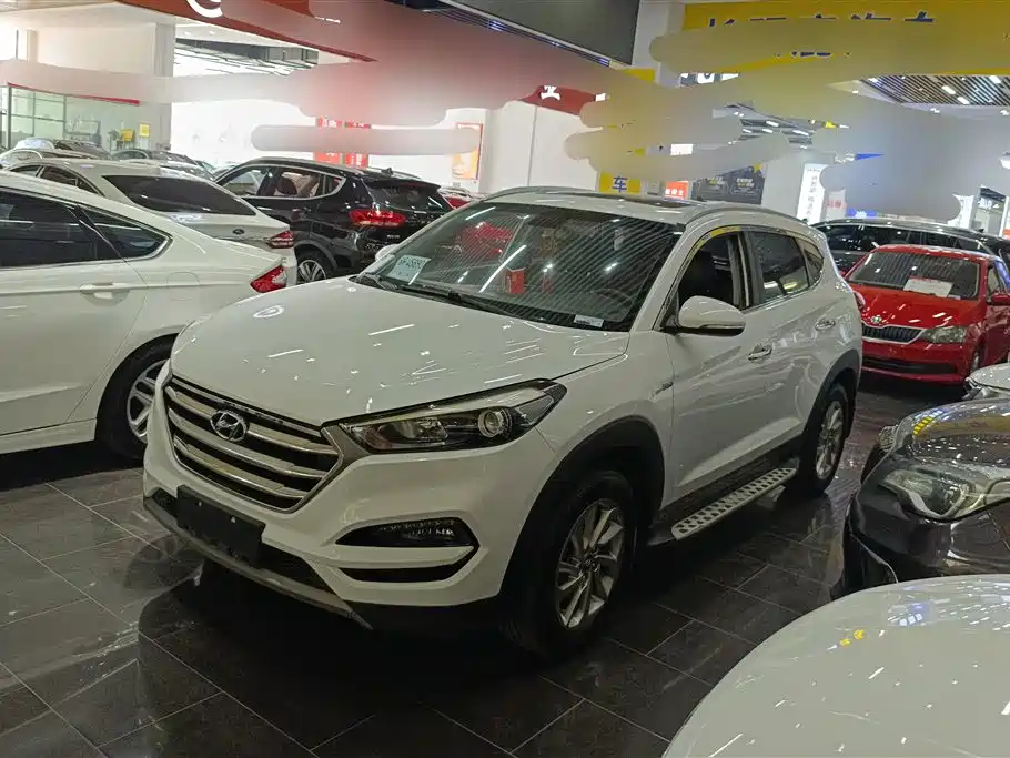 Hyundai Tucson 2015 1.6T Dual Clutch 2WD Smart