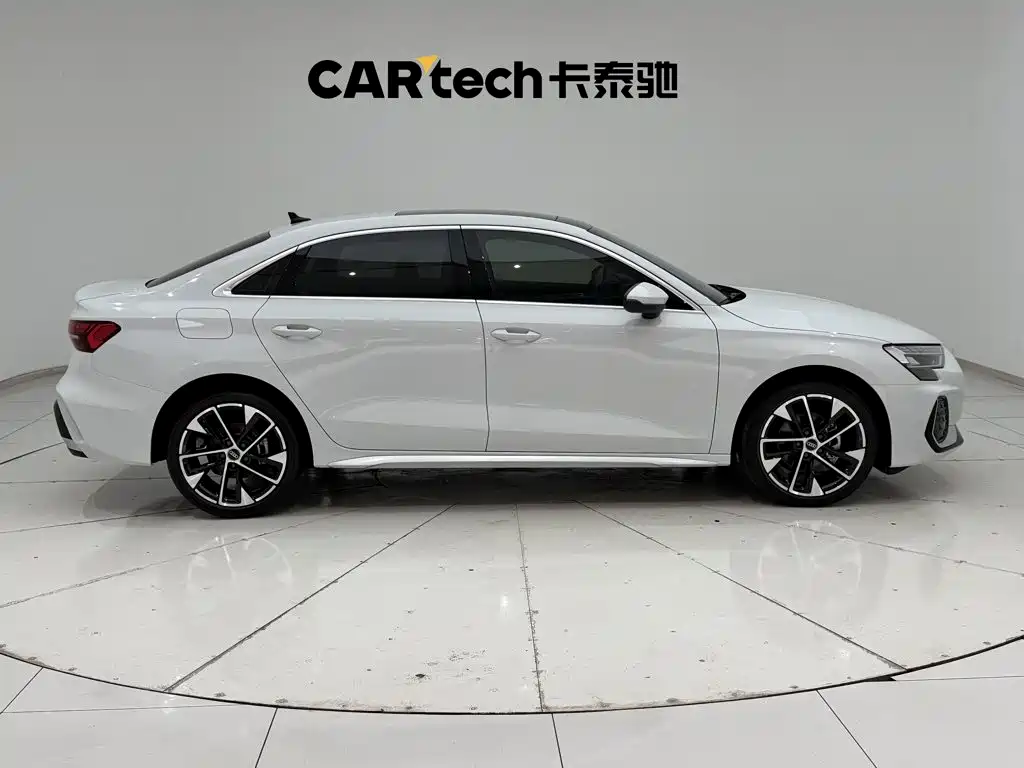 Audi A3 2025 2025 Facelift A3L Limousine 35TFSI Flying Spur Premium