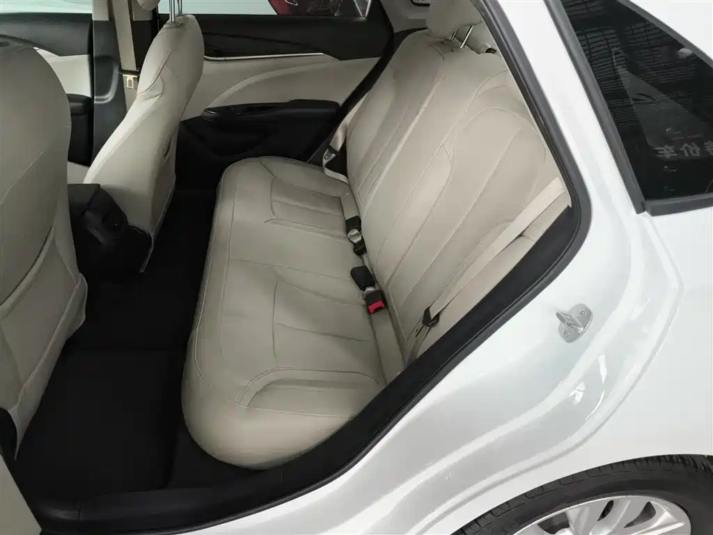 Buick Excelle 2019 15T Manual Elite Type China VI фото 17