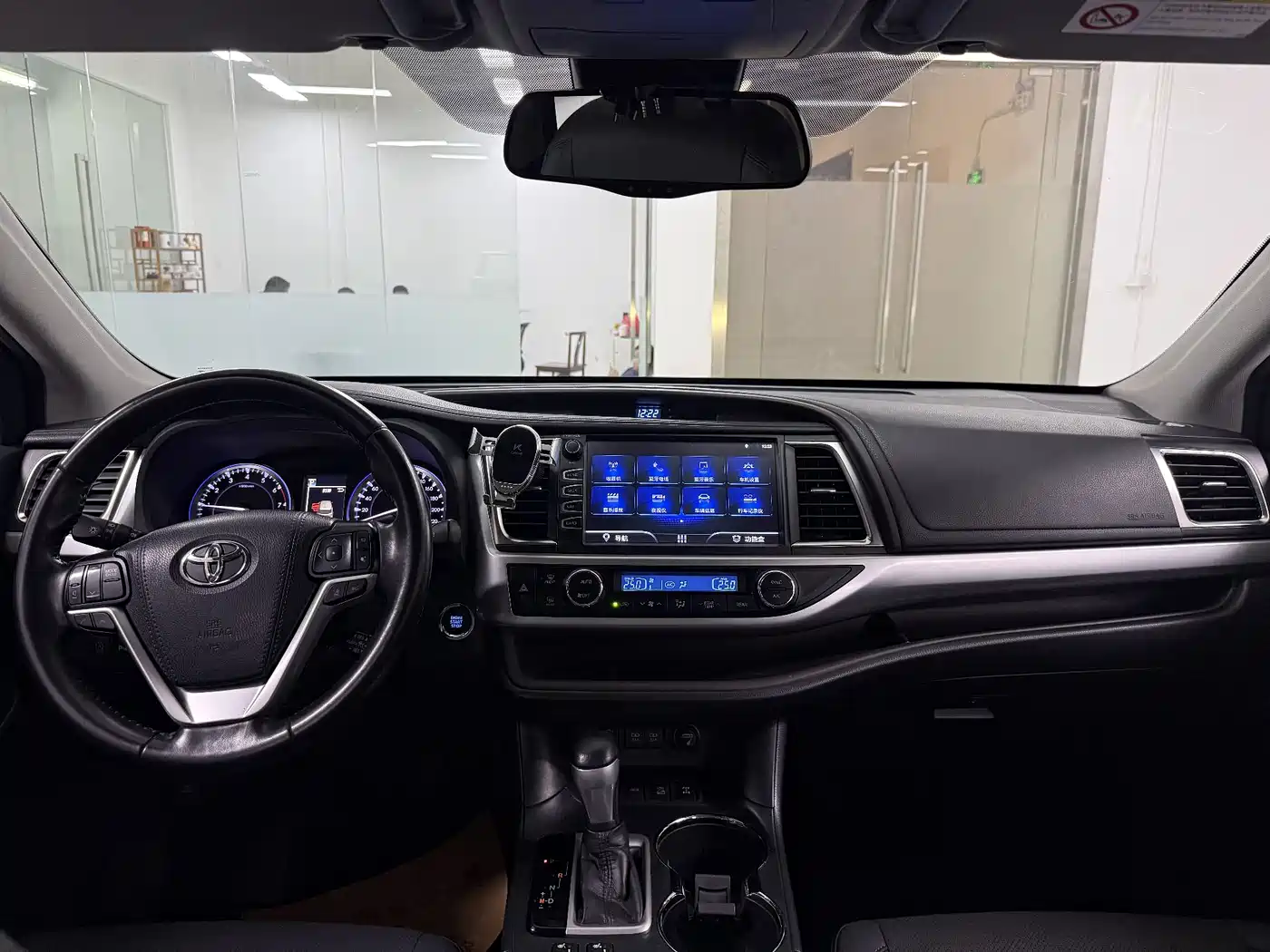 Toyota Highlander 2018 2.0T 4WD Luxury 7-seater China VI фото 16