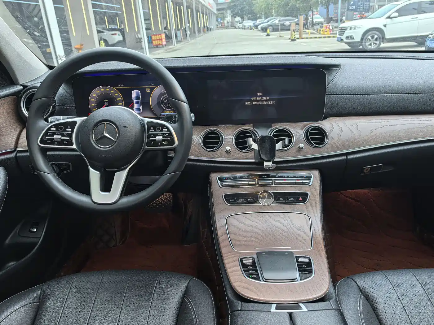 Mercedes-Benz E-Class 2020 E 300 L Fashion фото 5