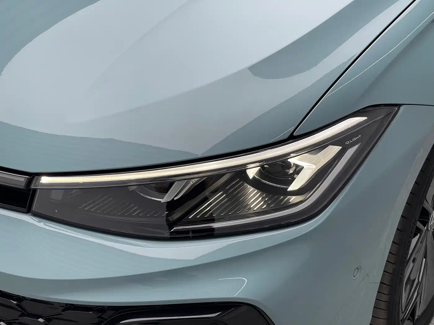 Volkswagen Passat 2025 Model Pro 380TSI Starlight Dragon Premium Edition фото 18