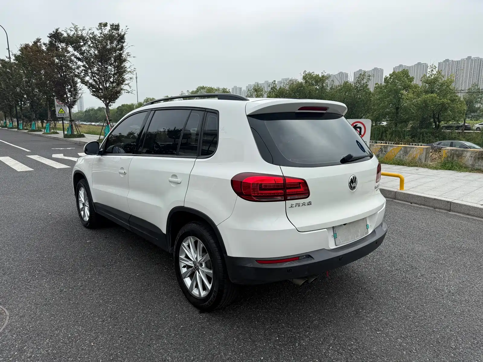 صورة 4 - Volkswagen Tiguan