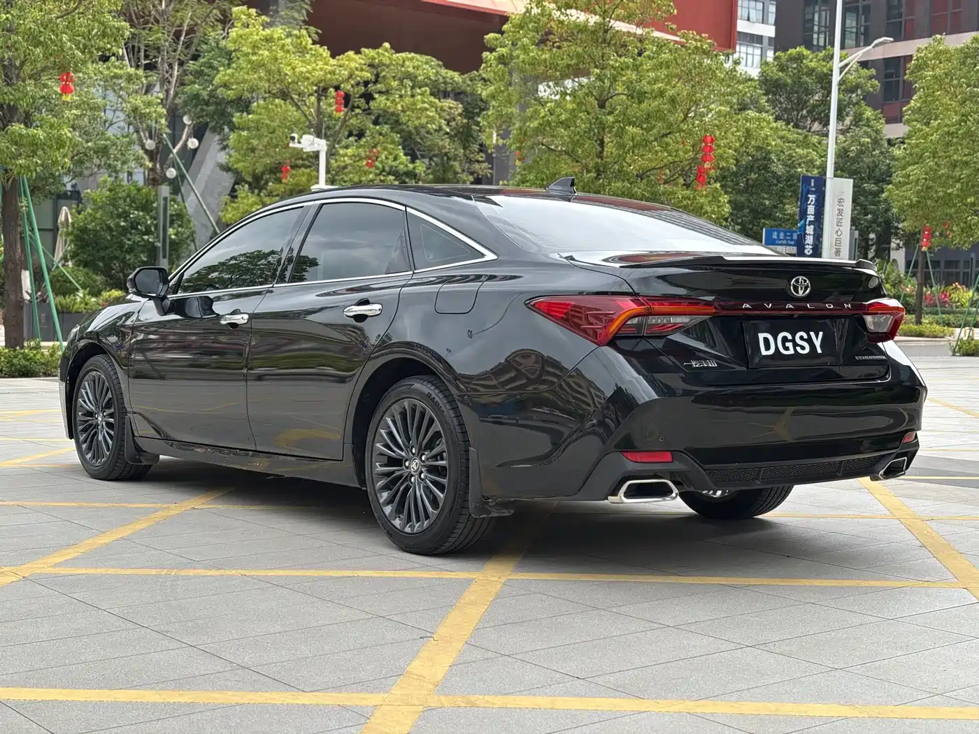 Toyota Avalon 2023 2.5L Touring Premium Edition фото 7