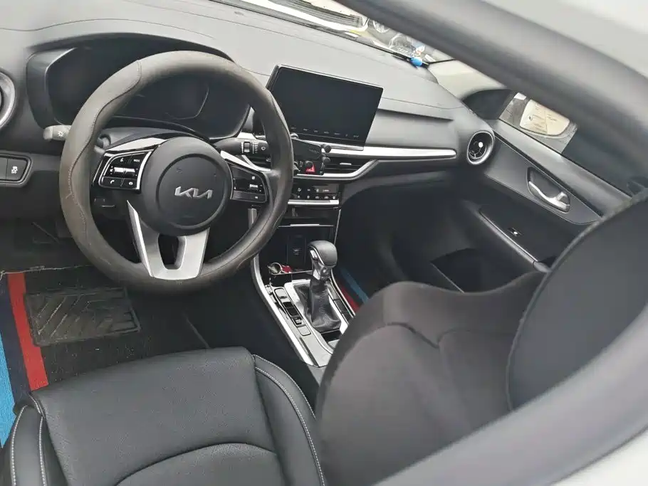 Kia K3 2023 2021 Facelift 1.5L CVT Youth Edition