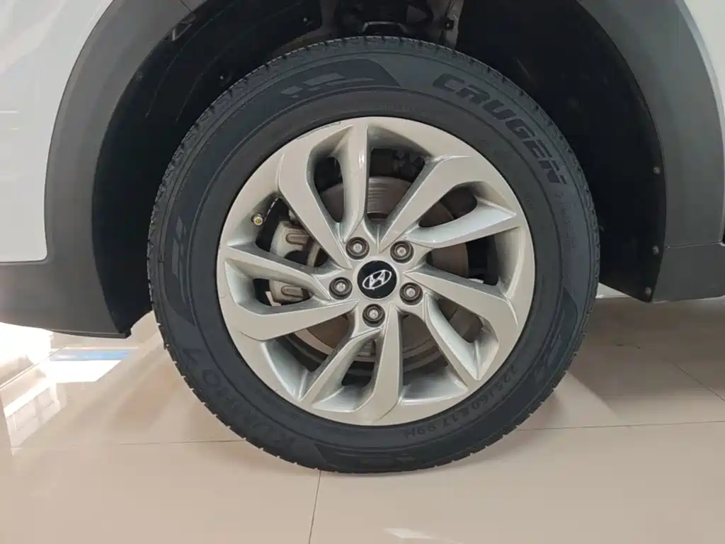 صورة 23 - Hyundai Tucson