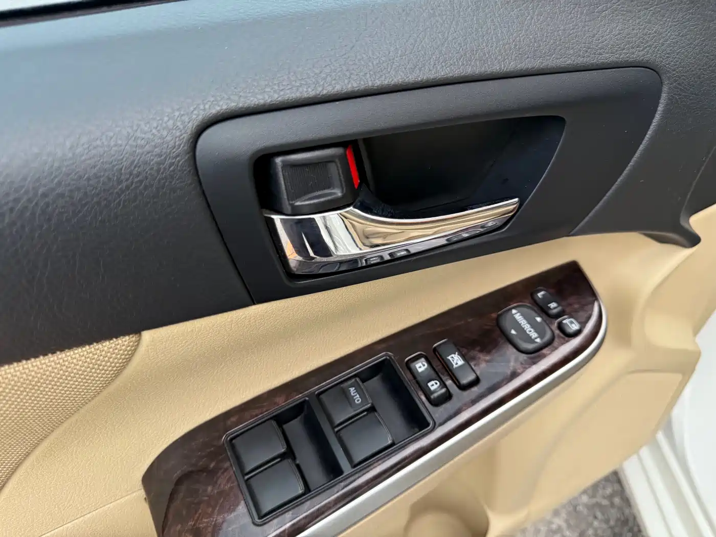 Toyota Camry 2015 2.0E Elite Edition фото 12