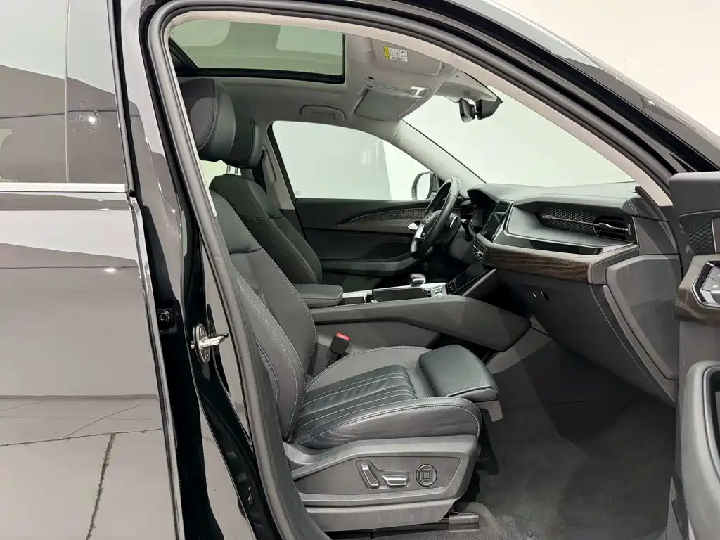 Audi Q6 2023 2023 40 TFSI quattro Cloud View Yulin Package