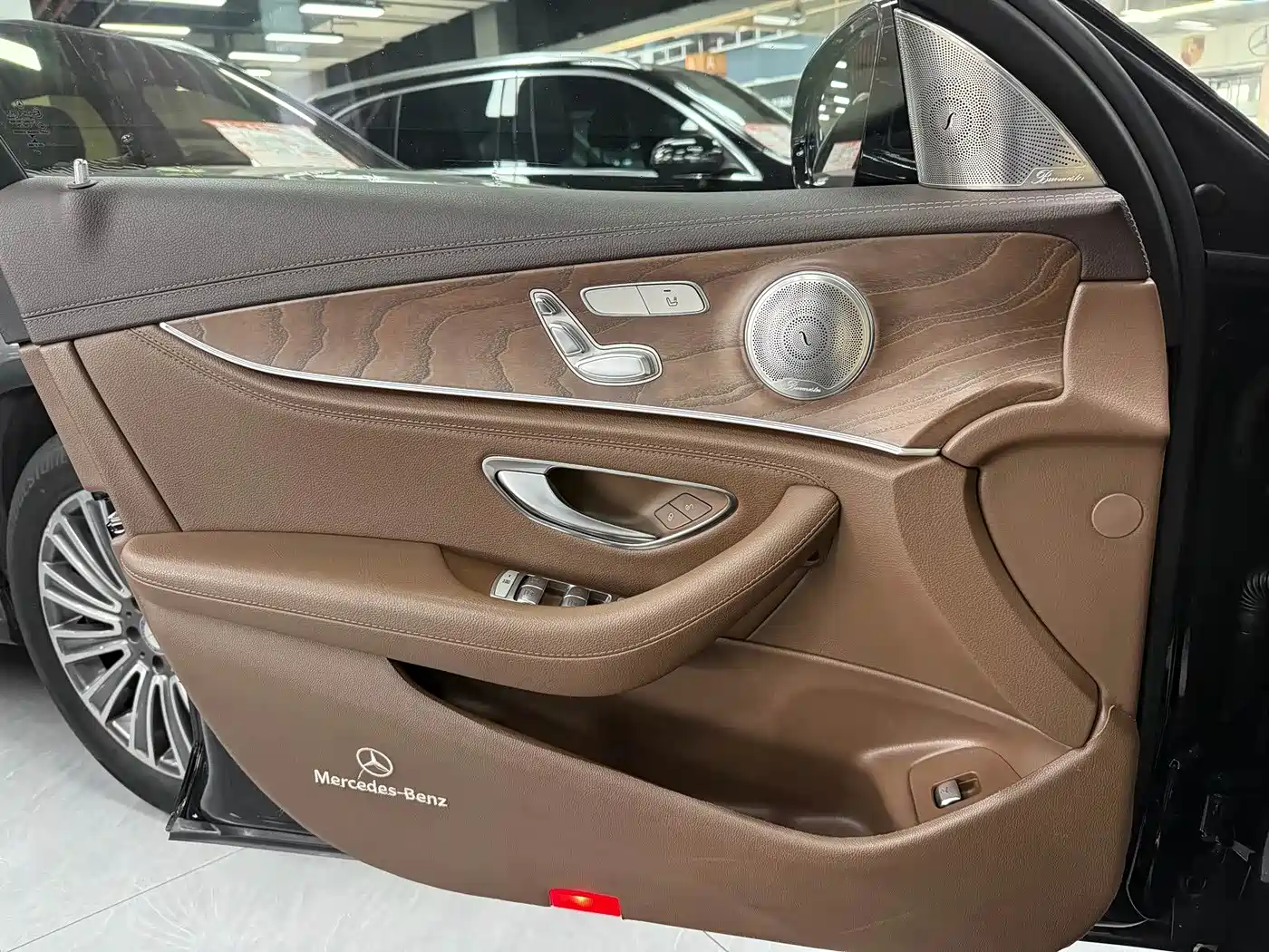 Mercedes-Benz E-Class 2019 E 200 L фото 5