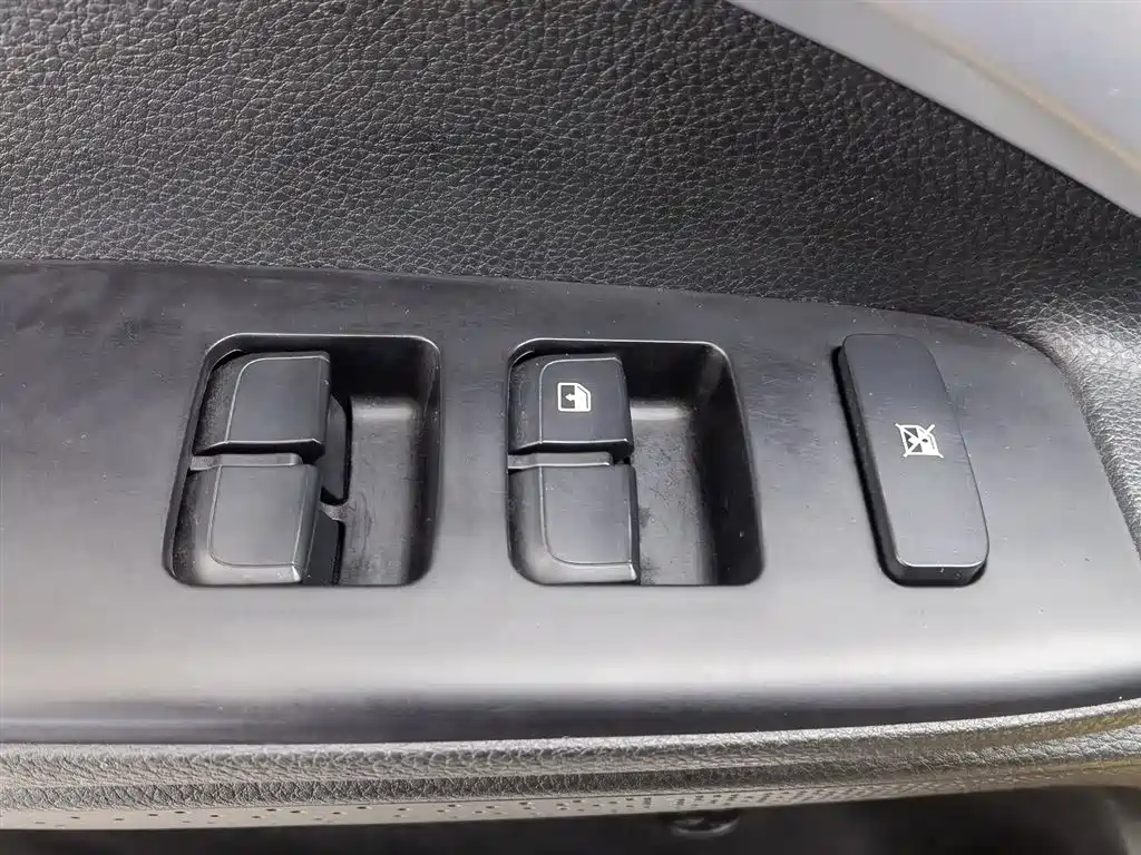 Kia KX1 2021 1.4L CVT Sunroof Version фото 9