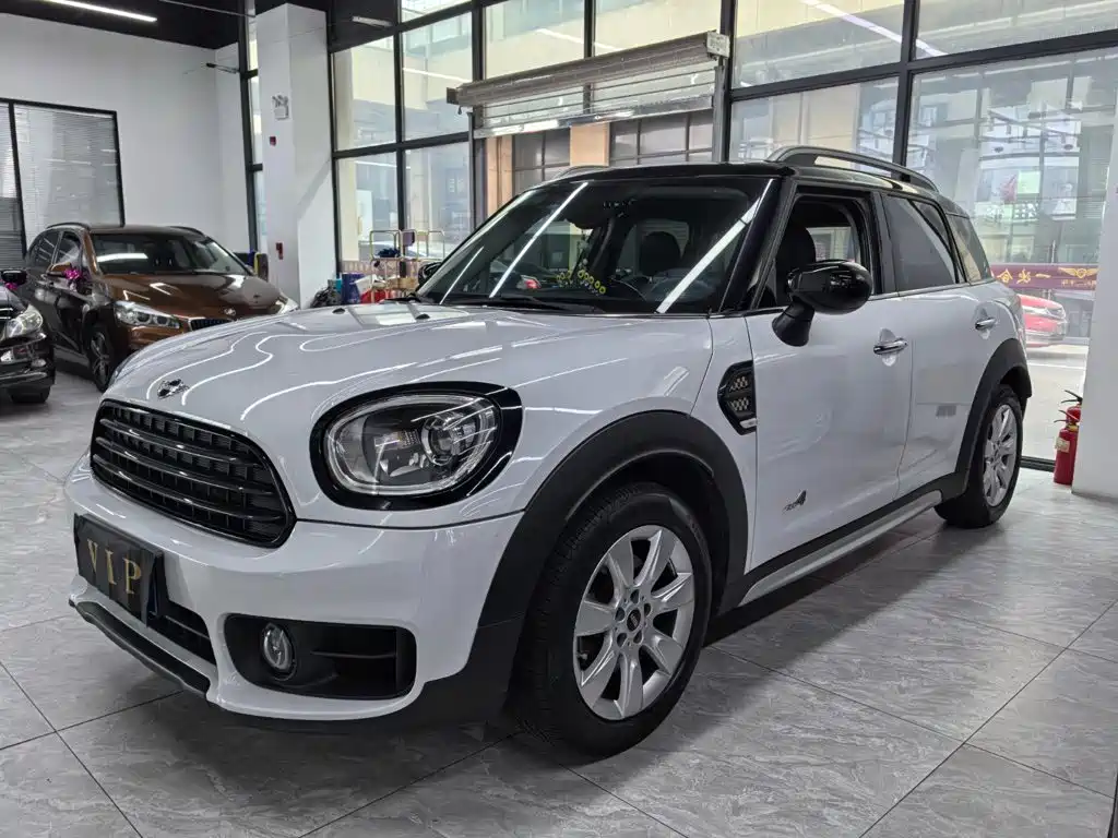 MINI COUNTRYMAN 2019 1.5T COOPER ALL4 Classic Weekend Travel