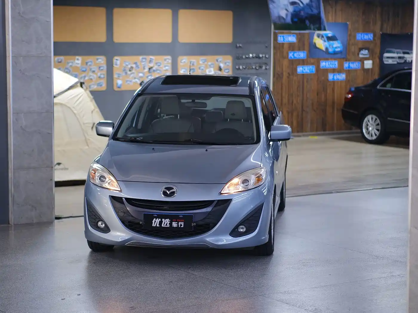 Mazda Mazda5 2012 2011 2.0L Automatic Comfort