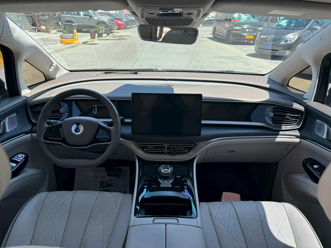Denza D9 2022 DM-i 970 AWD Flagship фото 5