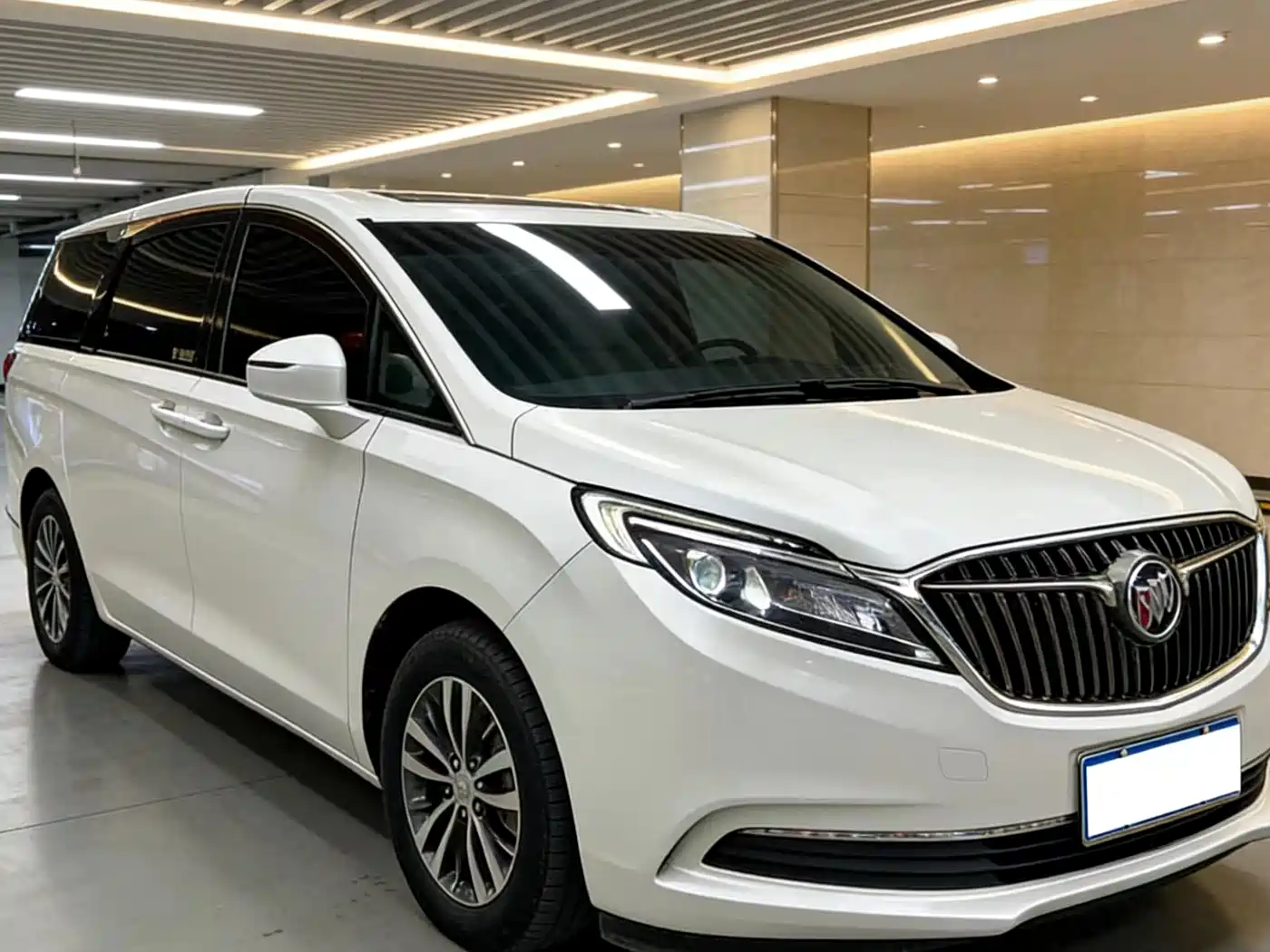 Buick GL8 2018 ES 28T Comfort Type China VI фото 3