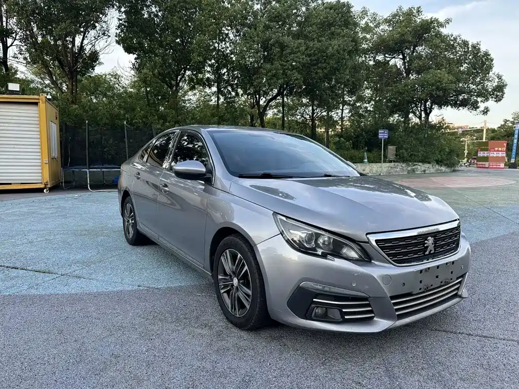 Peugeot 308 2017 2016 1.6L Automatic Luxury