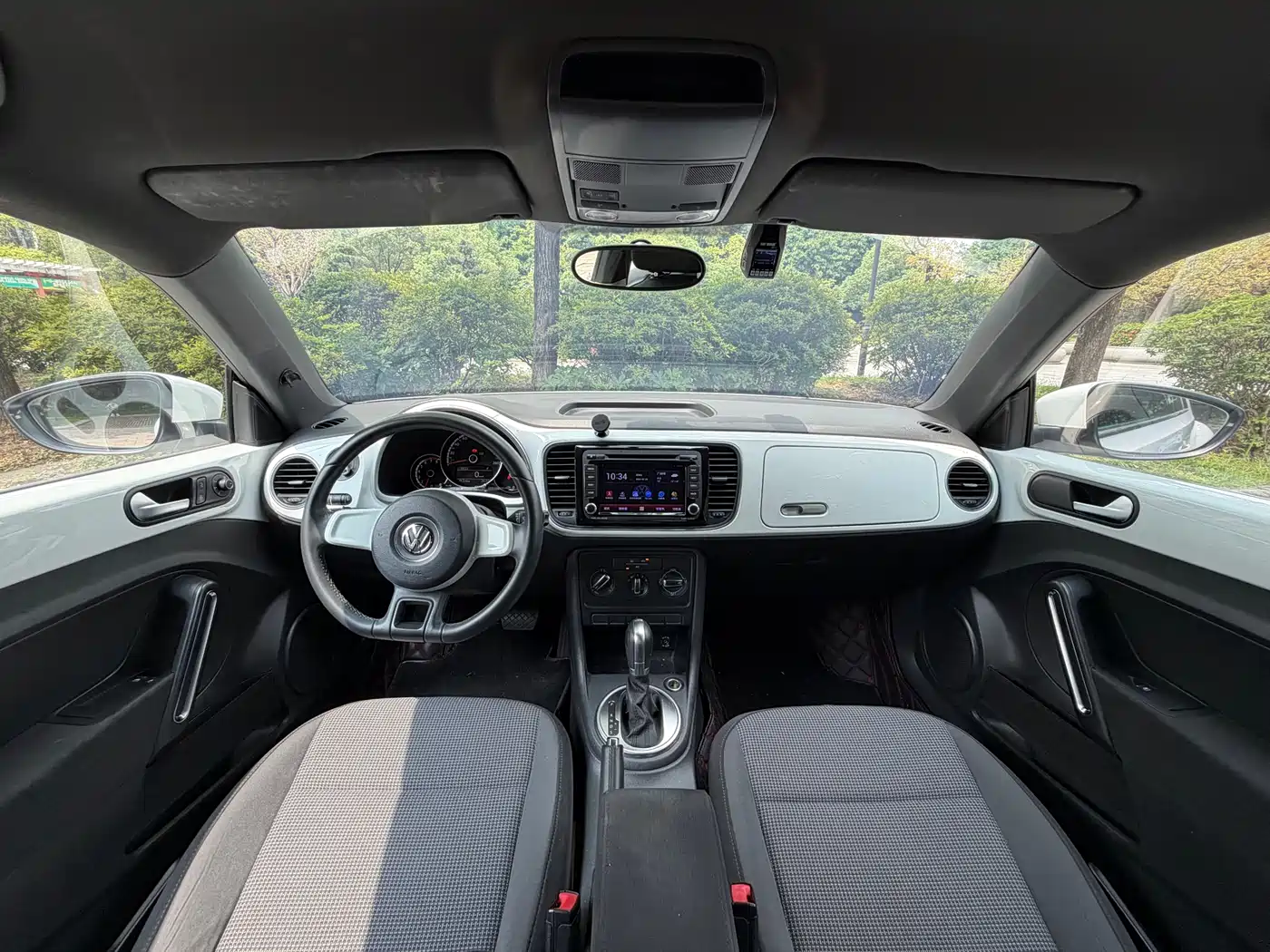 Volkswagen Beetle 2015 180TSI фото 7