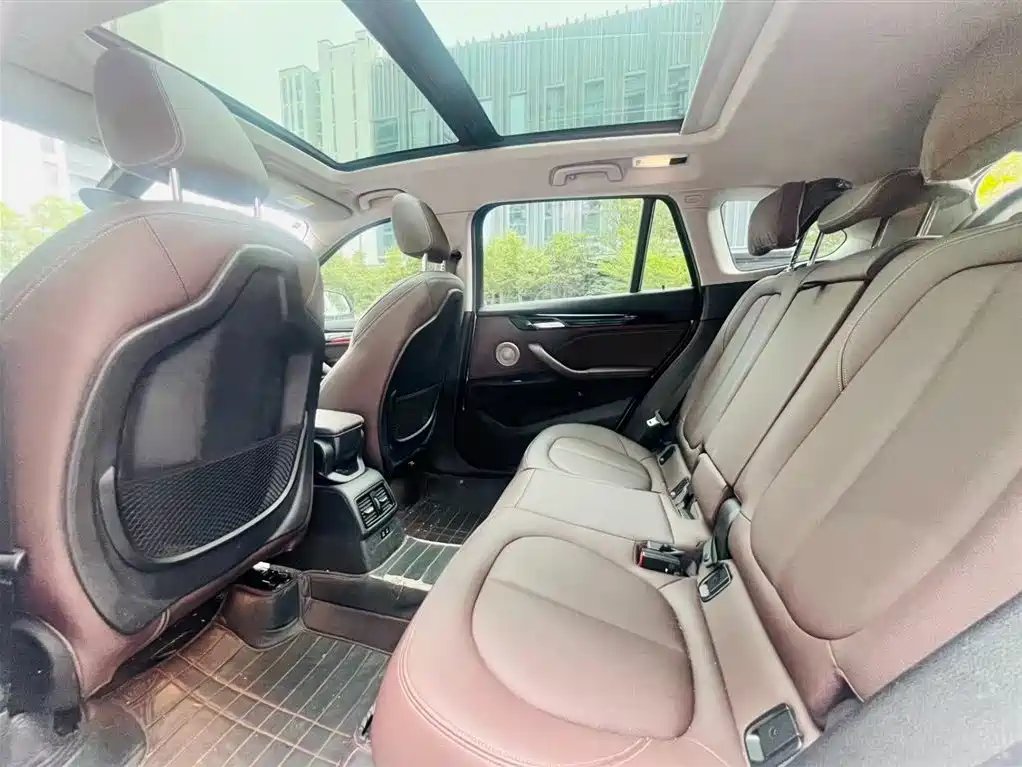 BMW X1 2021 Facelift sDrive25Li Leading фото 16