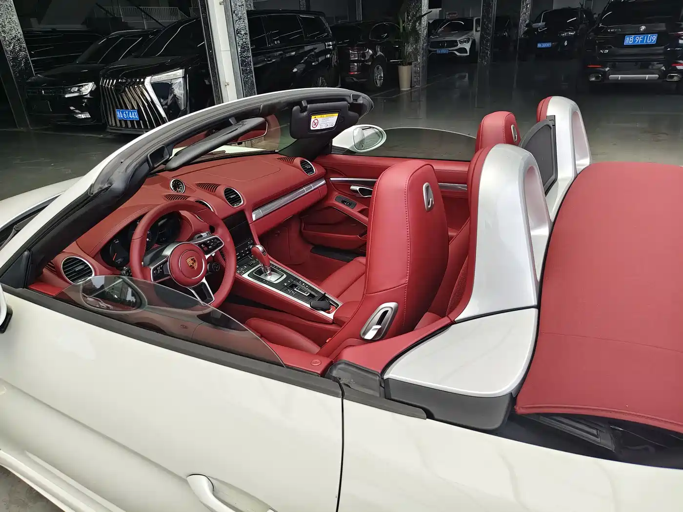 Porsche 718 2018 Boxster 2.0T фото 6