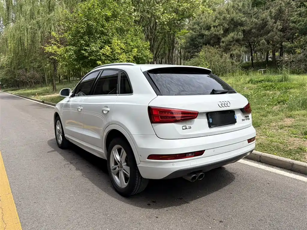 Audi Q3 2017 30 TFSI Style фото 10