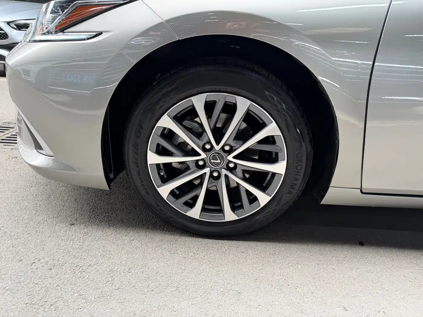 Lexus ES 2021 200 Excellence Edition фото 31