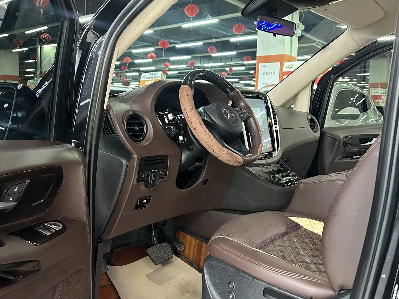Mercedes-Benz Vito 2018 2.0T Elite Edition 7-seater China VI фото 9