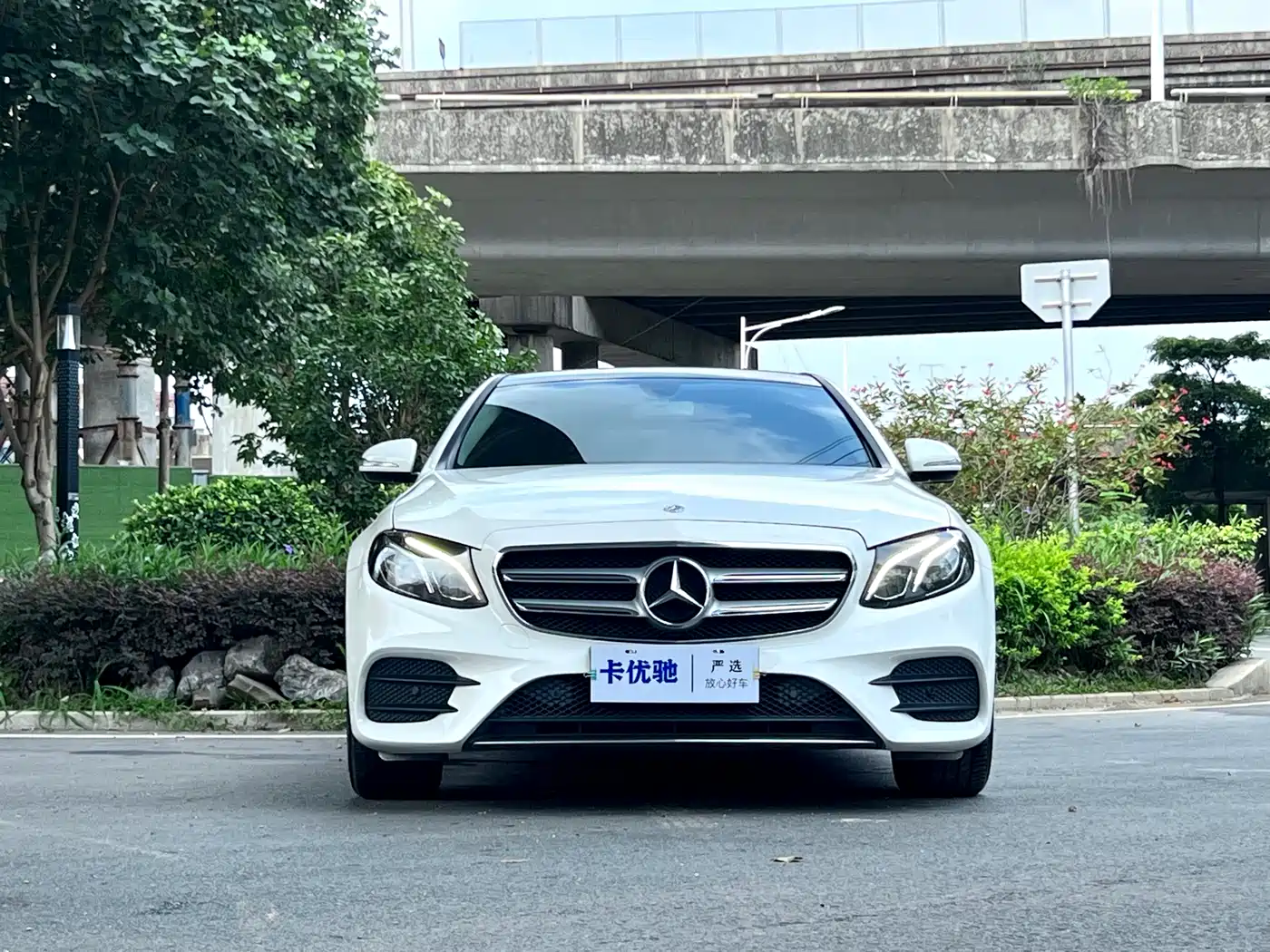 Mercedes-Benz E-Class 2018 E 300 L Sport Fashion фото 2