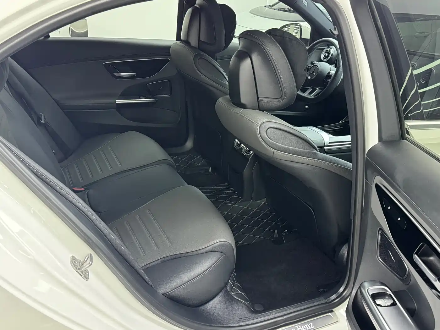 Mercedes-Benz C-Class 2023 C 260 L Sport фото 11