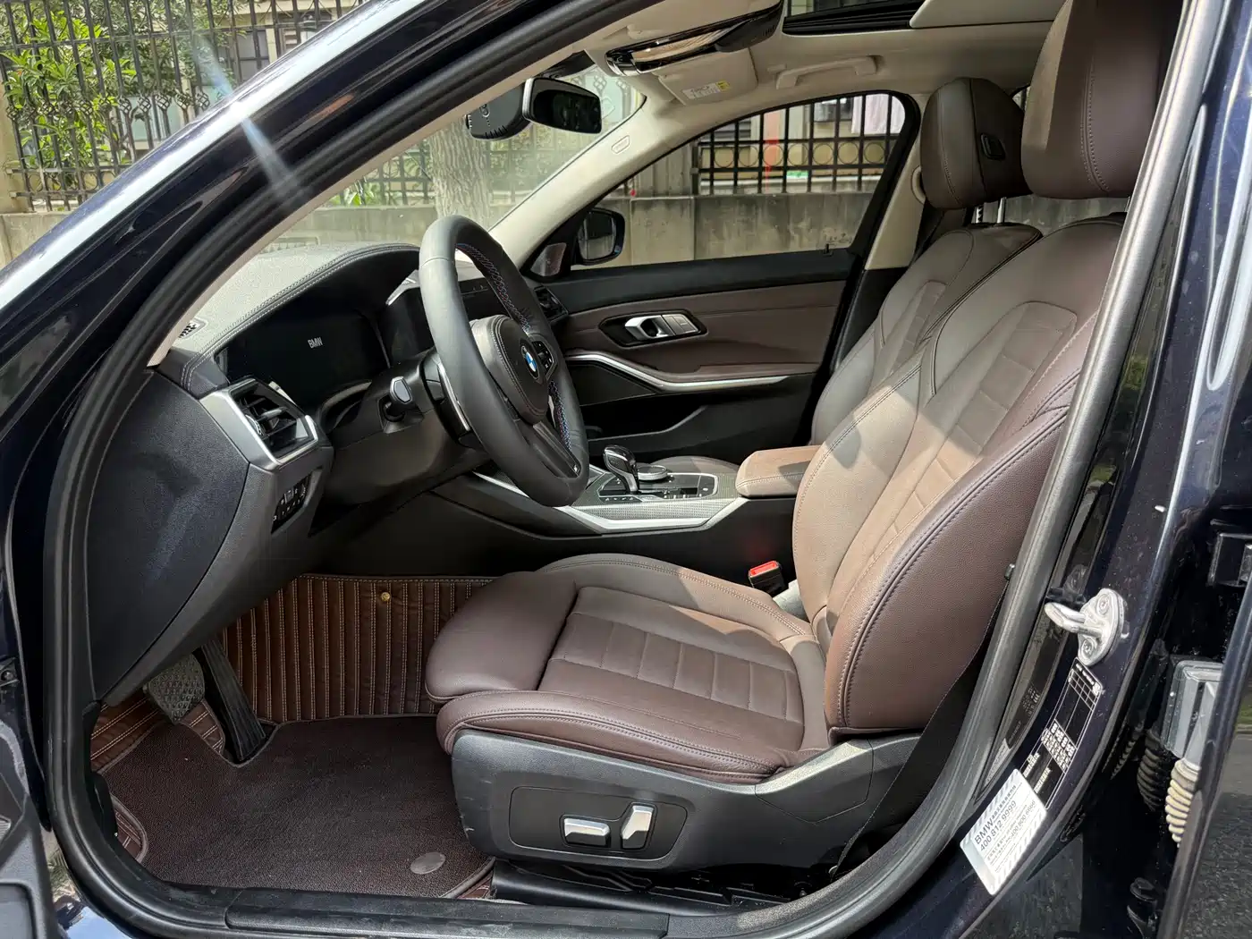 BMW 3 Series 2021 325i M Sport Night Edition фото 8