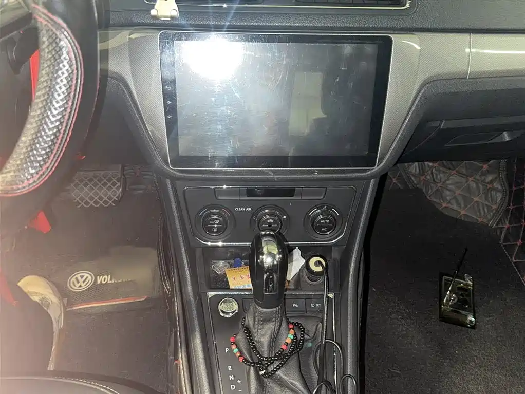 Volkswagen Lavida 2017 230TSI DSG Comfort Edition фото 7