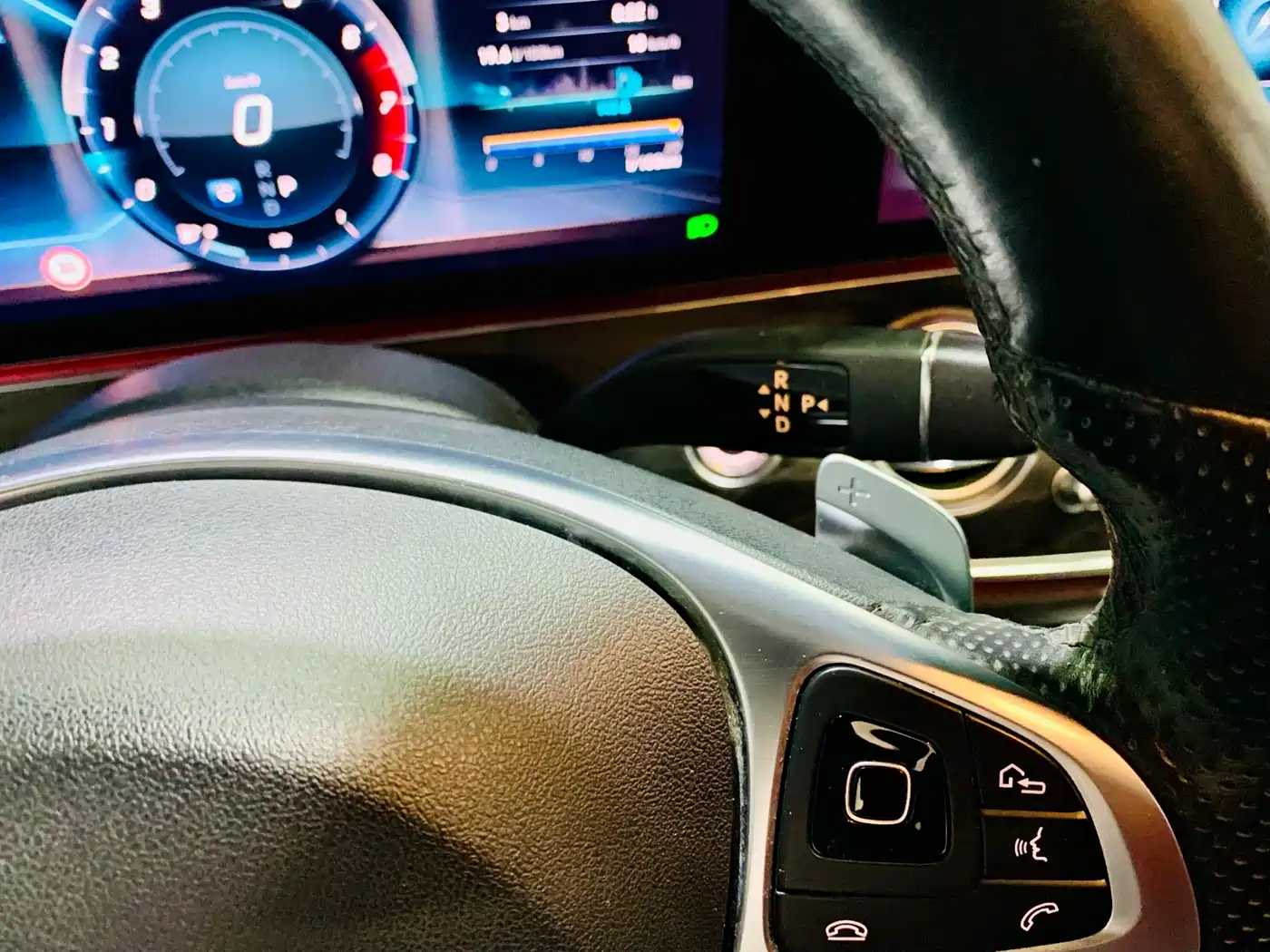 Mercedes-Benz E-Class 2016 E 200 L Sport Type фото 11
