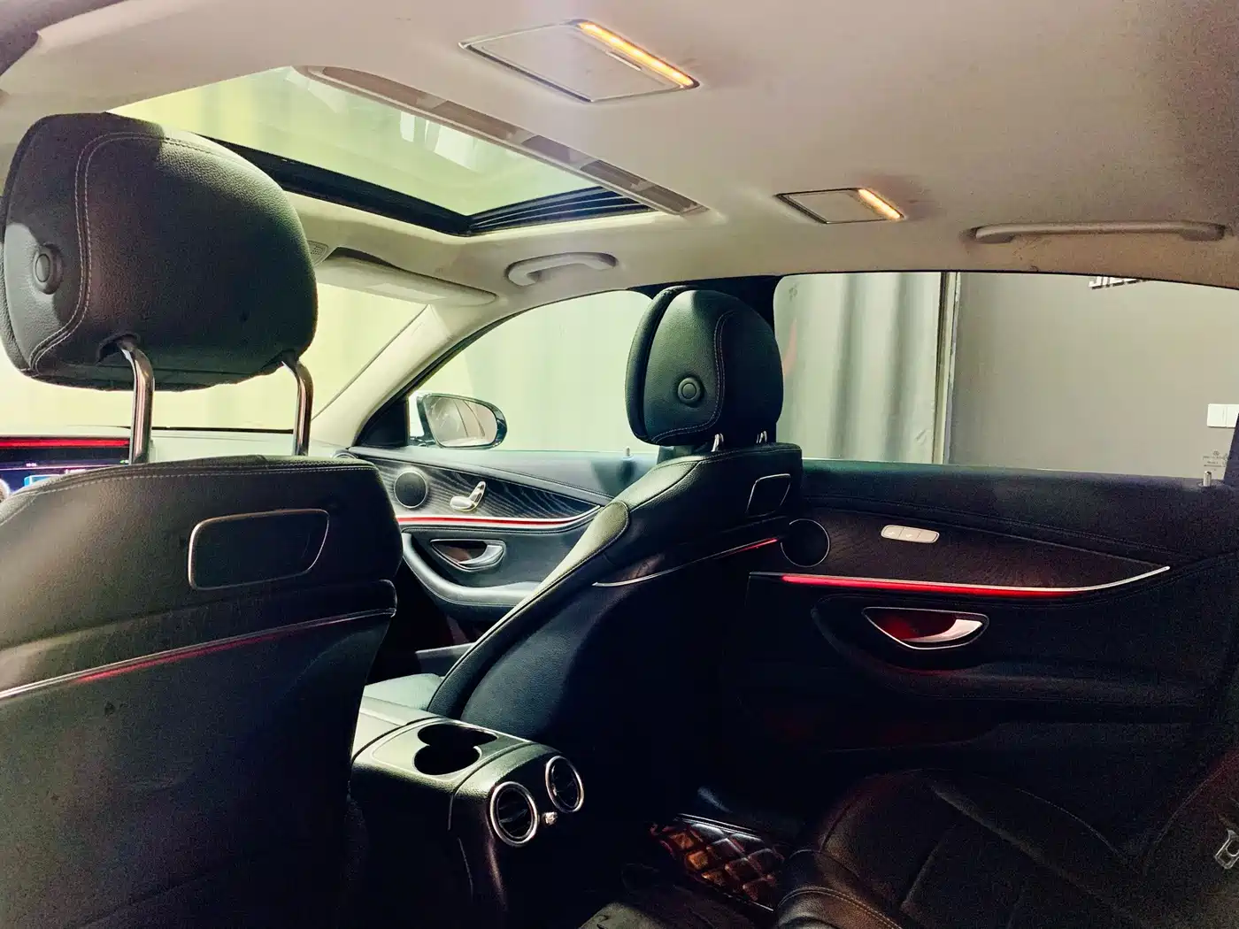 Mercedes-Benz E-Class 2016 E 200 L Sport Type фото 16