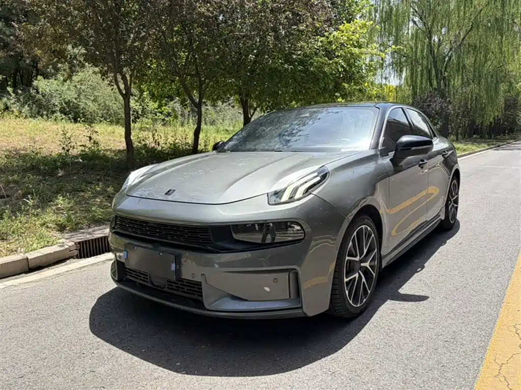 Lynk & Co 03 2021 2.0TD Auto Jin Champion Edition