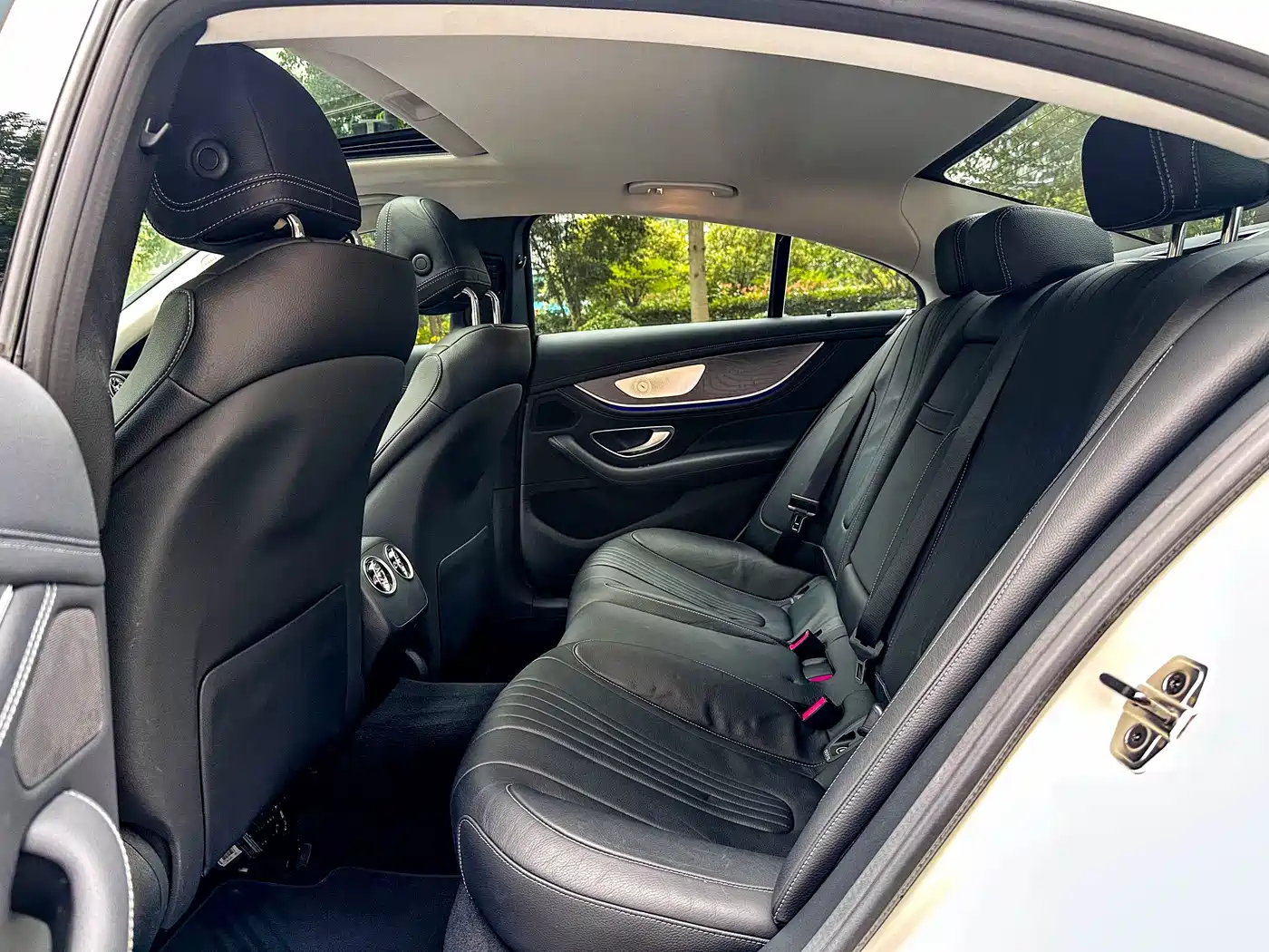 MERCEDES-BENZ CLS
