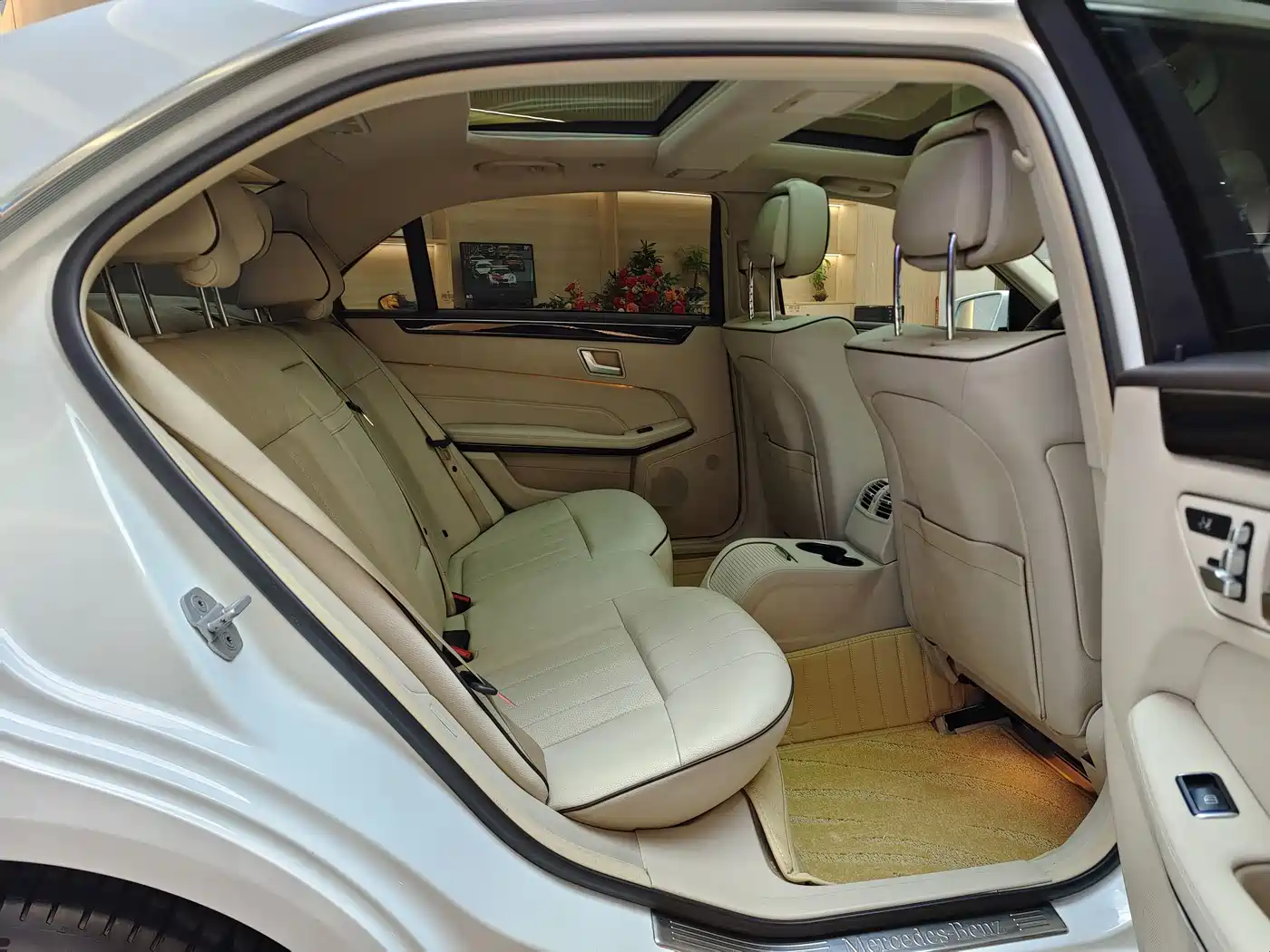 Mercedes-Benz E-Class 2015 Facelift E 260 L Sport фото 15