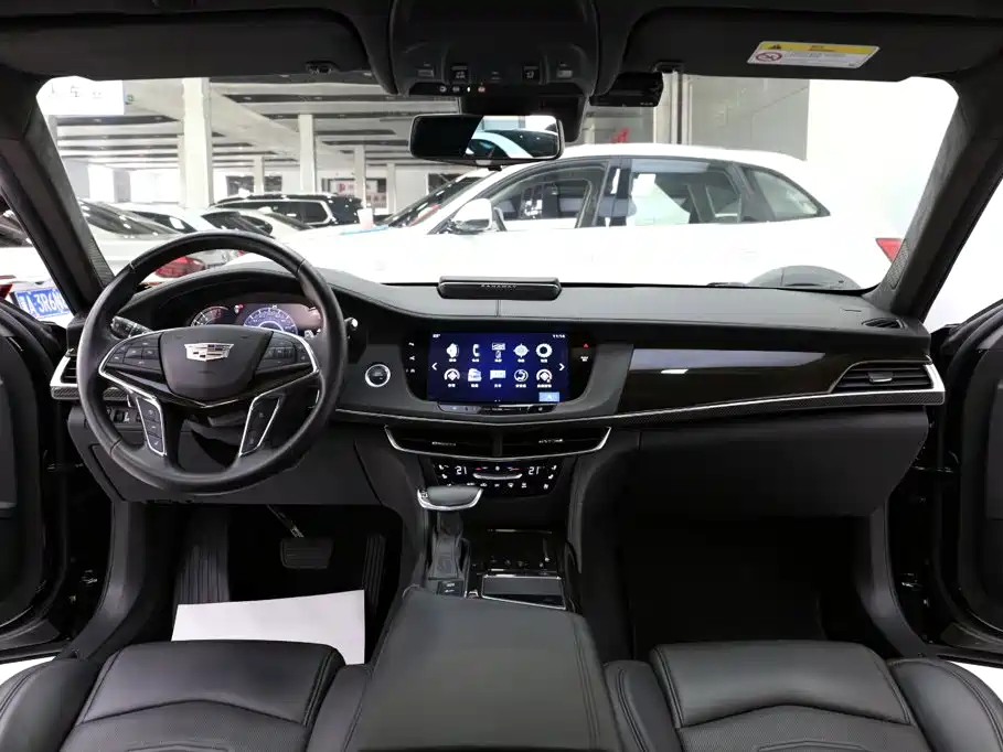 Фото 9 - Cadillac CT6