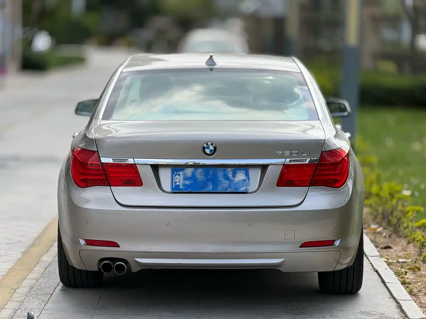 BMW 7 Series 2011 730Li Elegance фото 5