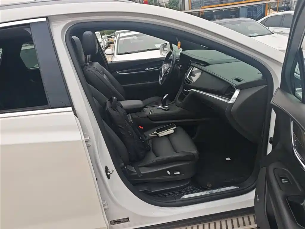 Cadillac XT5 2018 28E AWD Technology Model фото 25