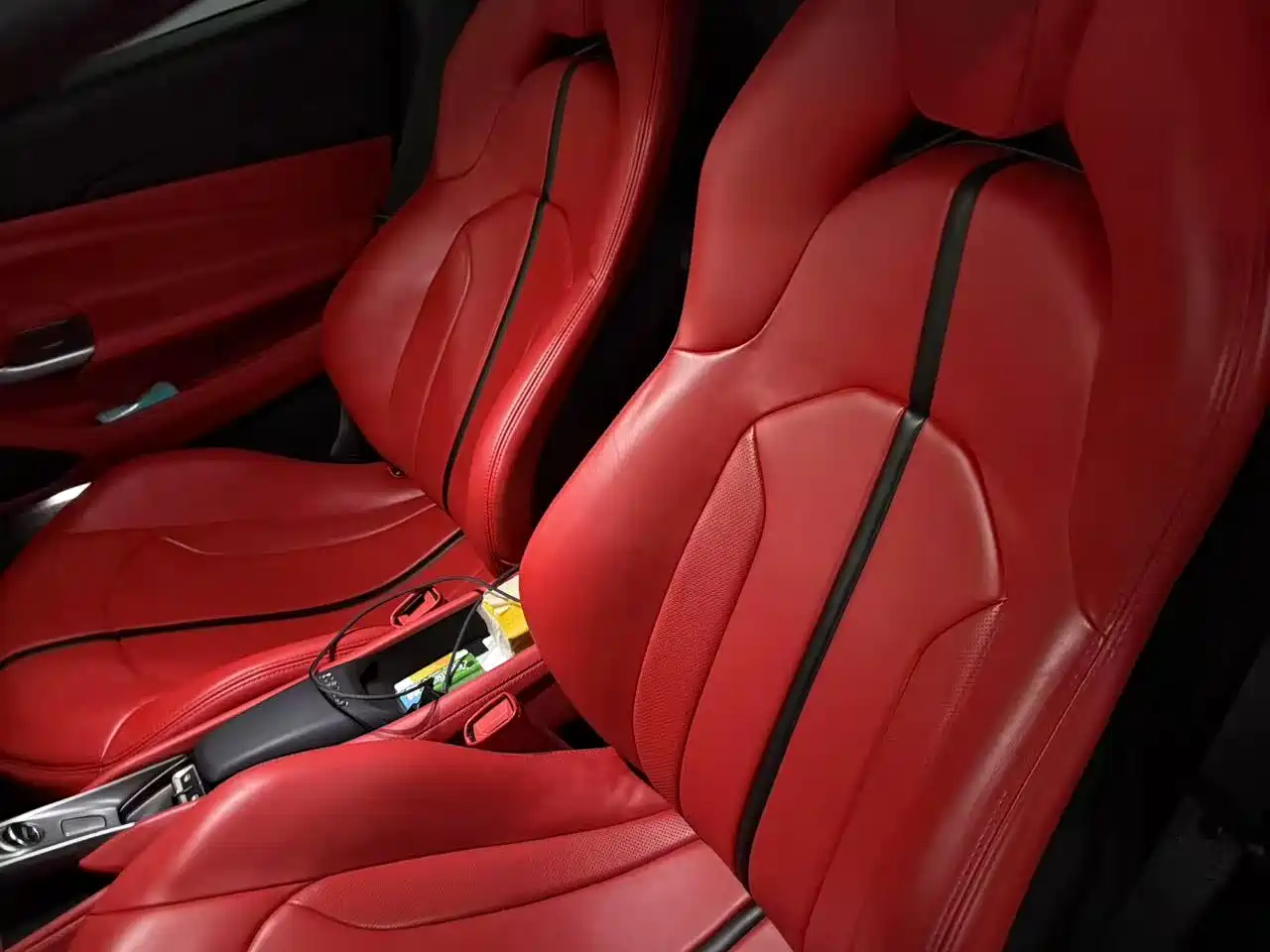 Фото 8 - Ferrari F8