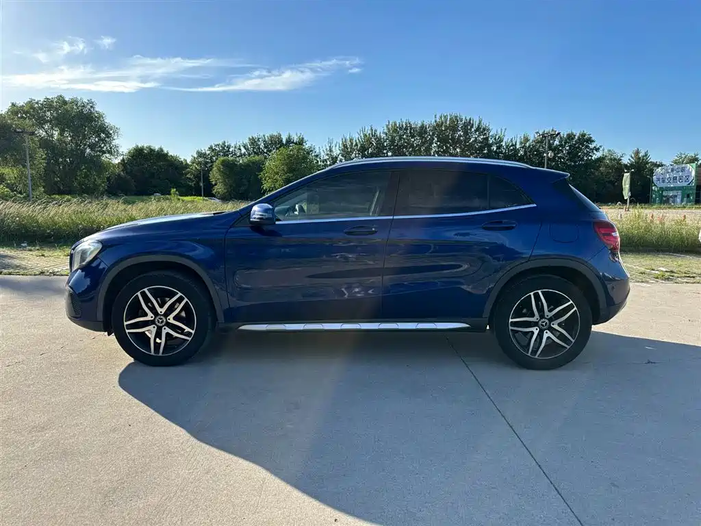 Mercedes-Benz GLA 2017 GLA 200 Fashion фото 7