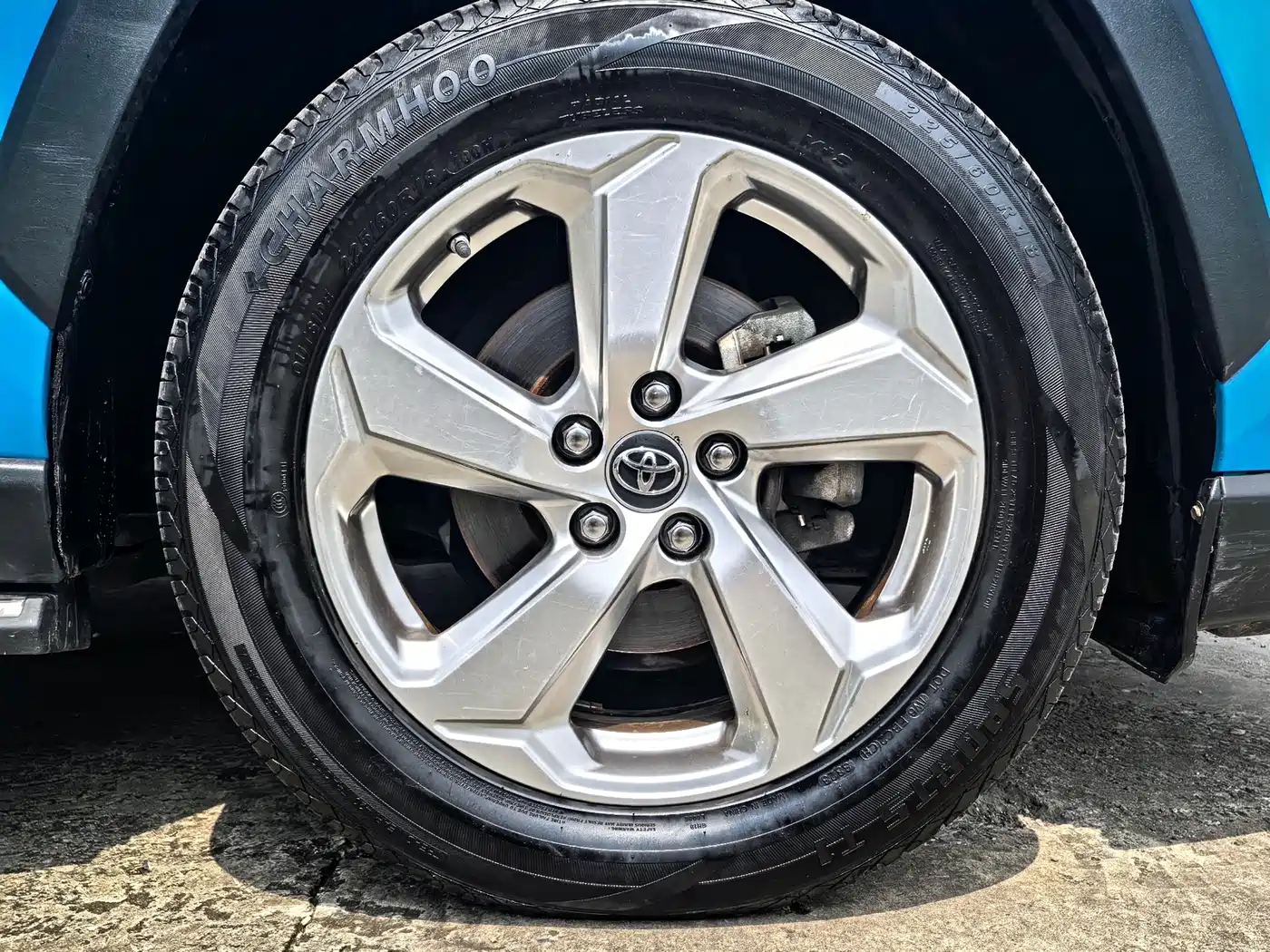 Toyota RAV4 Rongfang 2020 2.0L CVT 2WD Trend Edition фото 4