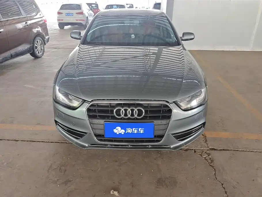 Audi A4L 2013 35 TFSI Automatic Standard фото 2