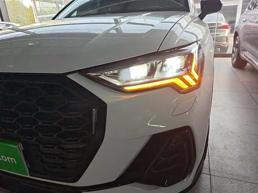 Audi Q3 Sportback 2022 45 TFSI quattro Luxury фото 19