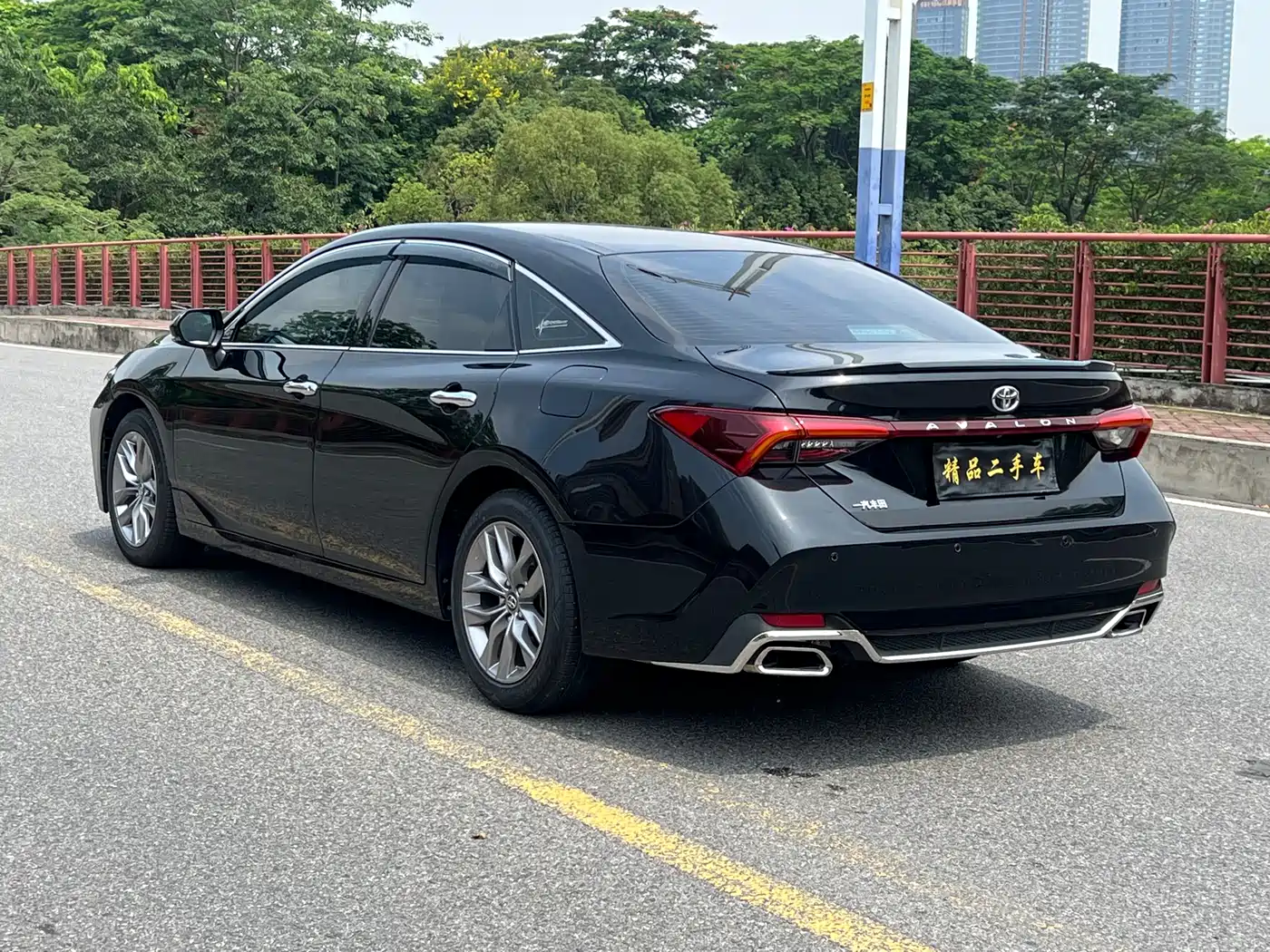 Toyota Avalon 2021 2.5L Luxury Edition фото 4