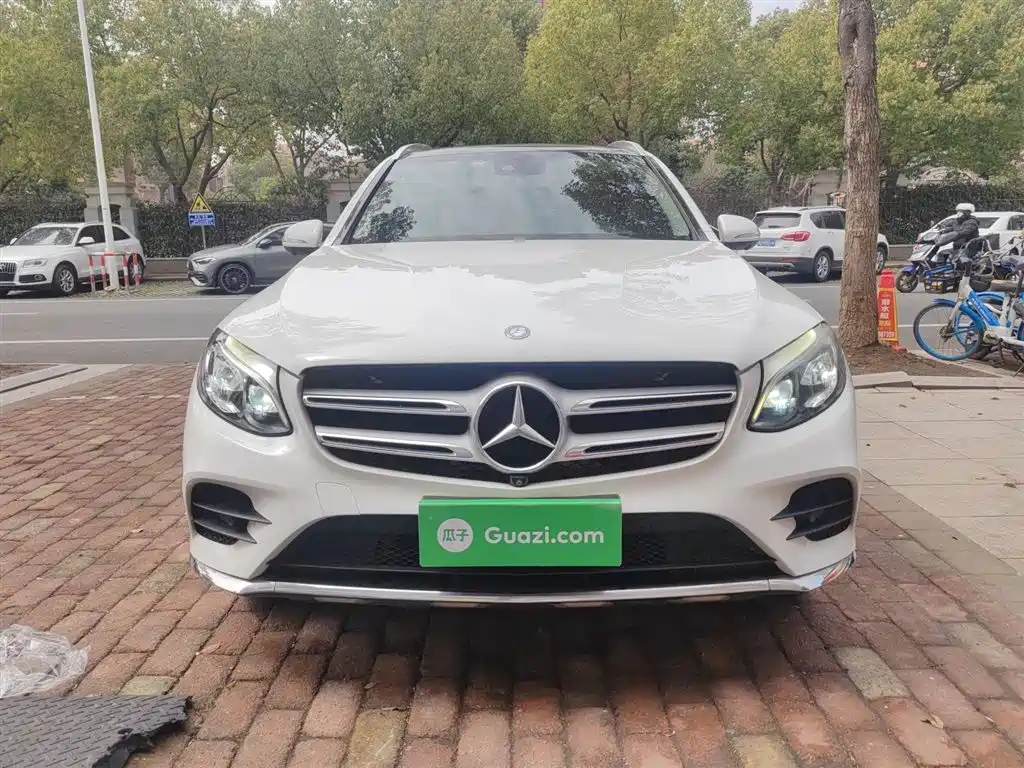 Mercedes-Benz GLC 2017 GLC 300 4MATIC Dynamic фото 3