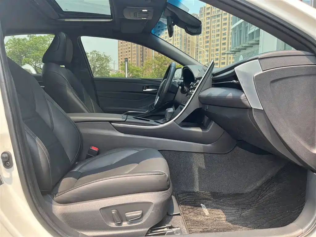 Toyota Avalon 2019 2.0L Luxury Edition (China VI) фото 9