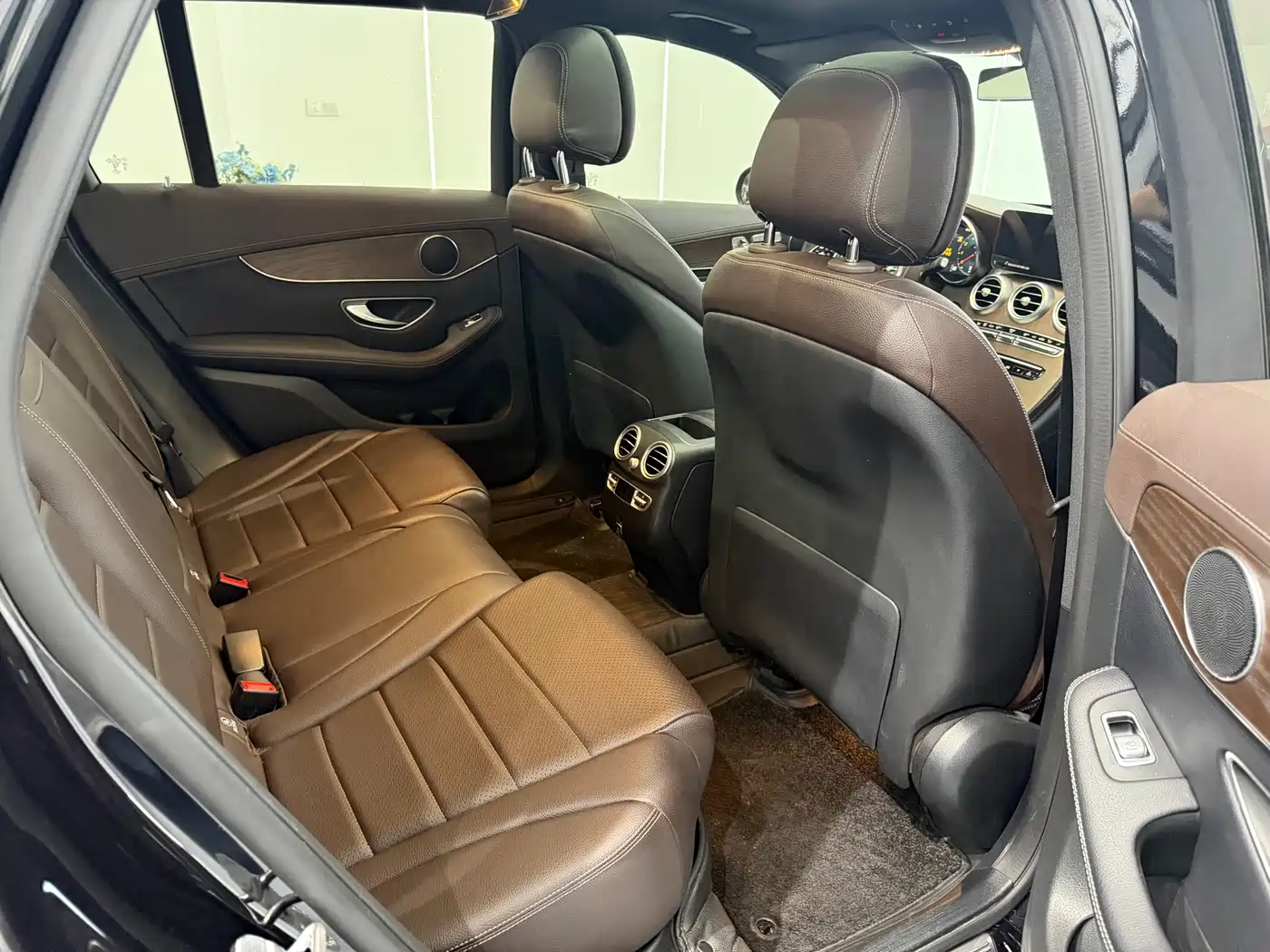 Фото 16 - Mercedes-Benz GLC