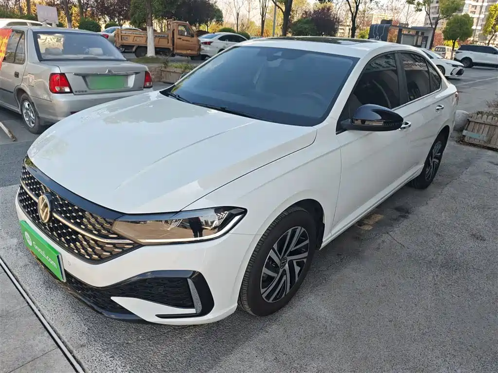 Volkswagen Lavida 2024 Model 300TSI DSG Starlight Leading Edition фото 2