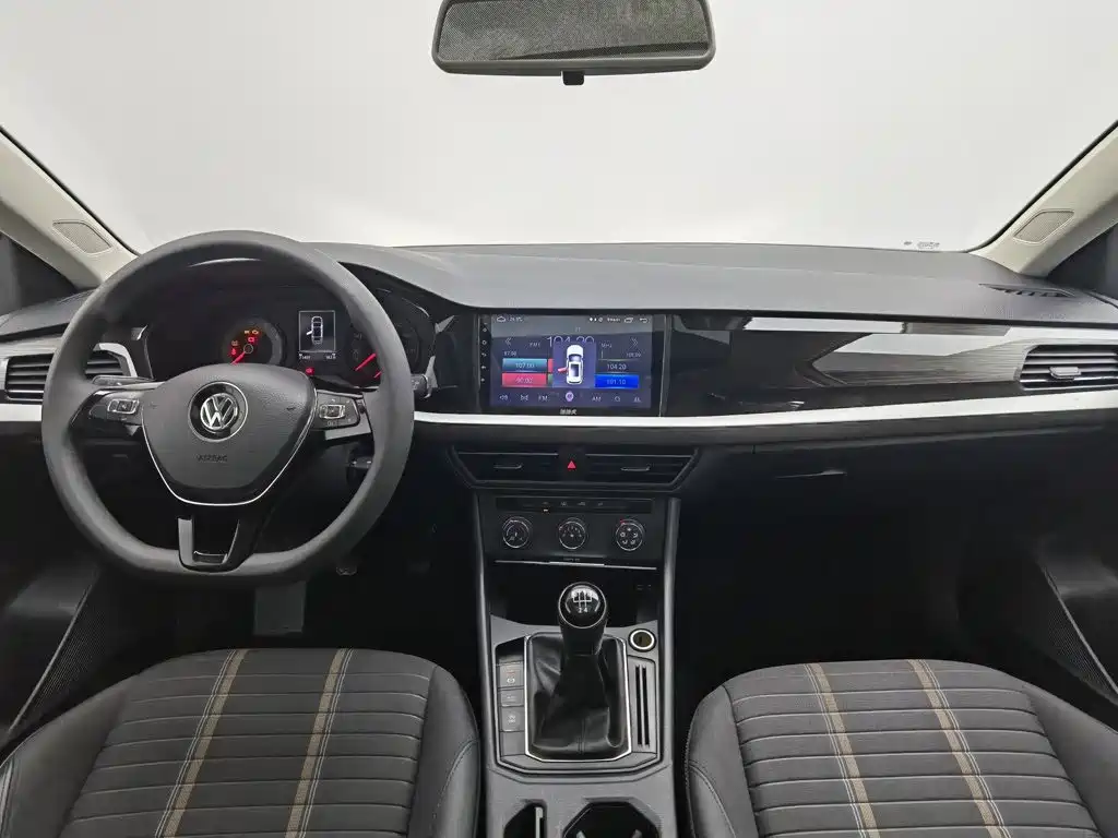 Фото 5 - Volkswagen Lavida